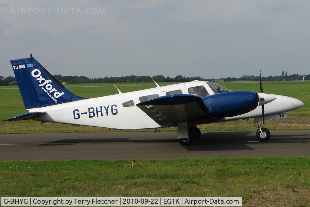G-BHYG, 1980 Piper PA-34-200T Seneca II C/N 34-8070235, 1980 Piper PIPER PA-34-200T, c/n: 34-8070235 at Kidlington