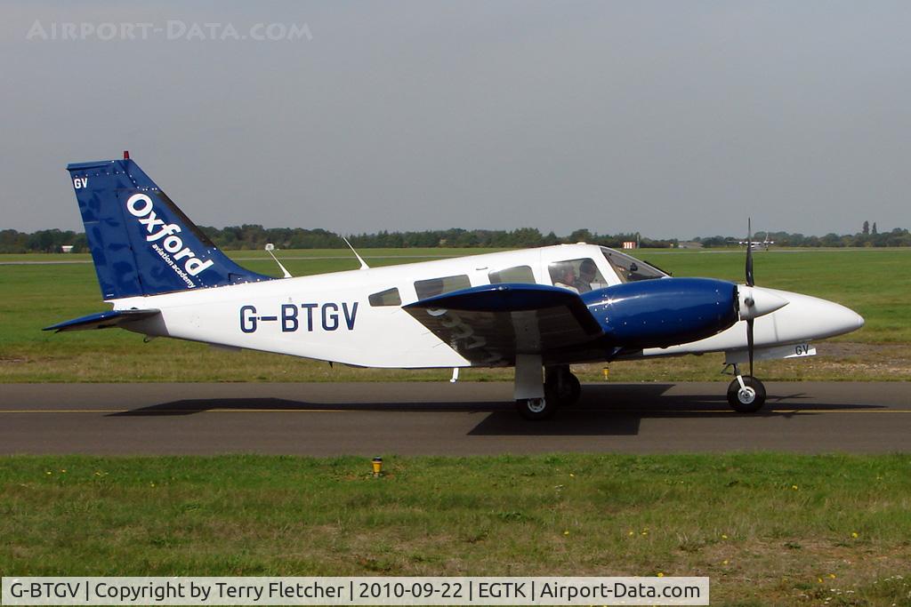 G-BTGV, 1979 Piper PA-34-200T Seneca II C/N 34-7970077, 1979 Piper PIPER PA-34-200T, c/n: 34-7970077 at Kidlington