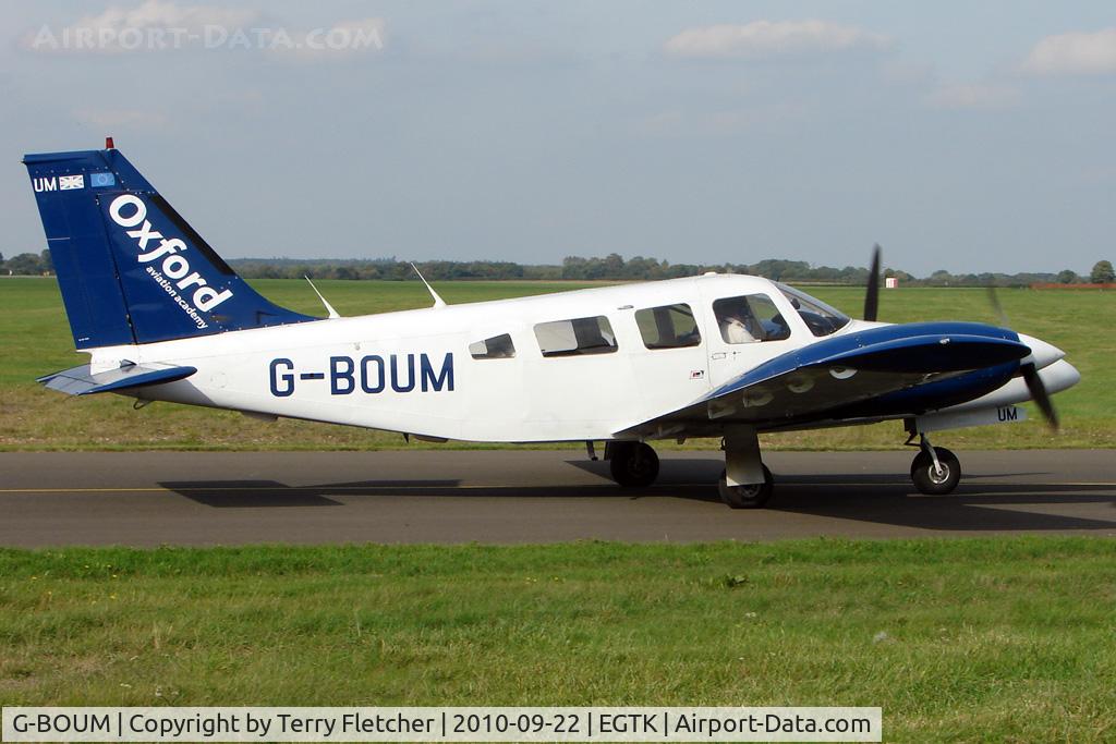 G-BOUM, 1976 Piper PA-34-200T Seneca II C/N 34-7670136, 1976 Piper PIPER PA-34-200T, c/n: 34-7670136 at Kidlington