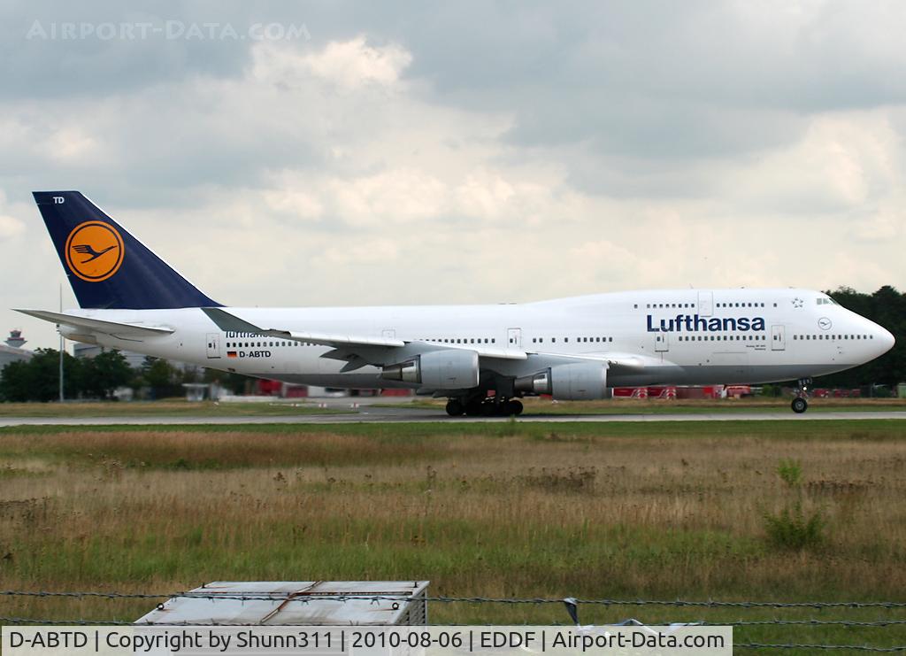 D-ABTD, 1990 Boeing 747-430M C/N 24715, Taking off rwy 18