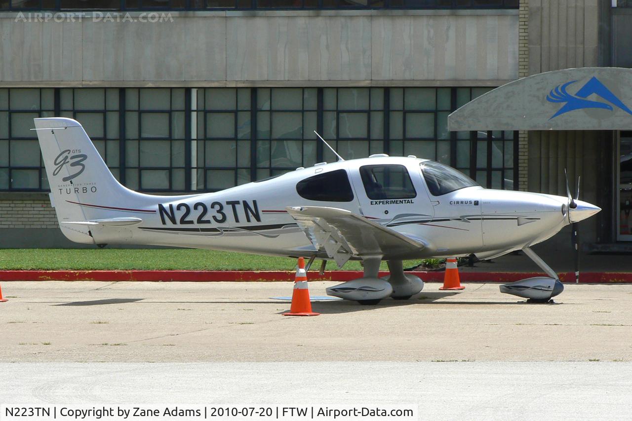 N223TN, 2007 Cirrus SR22 G3 GTS Turbo C/N 2698, At Meacham Field - Fort Worth, TX
