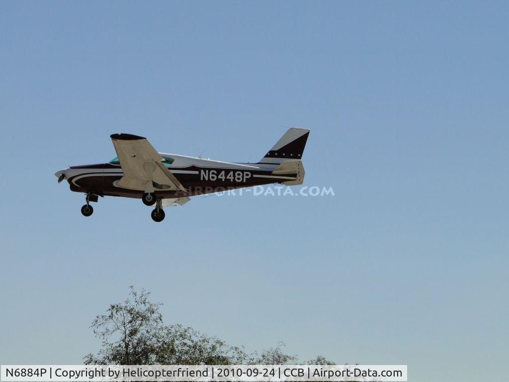 N6884P, Piper PA-24-250 Comanche C/N 242020, On final to runway 6 just west of the airport