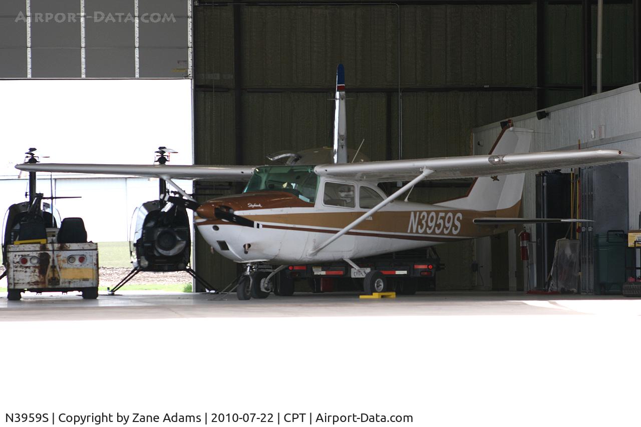 N3959S, 1964 Cessna 172E C/N 17251159, At Cleburne Municipal Airport, TX