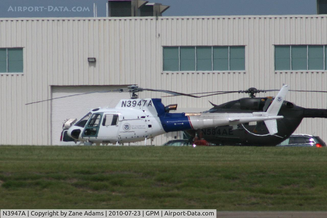 N3947A, Aerospatiale AS-350B-3 Ecureuil C/N 4905, At Grand Prairie Municipal Airport, TX
