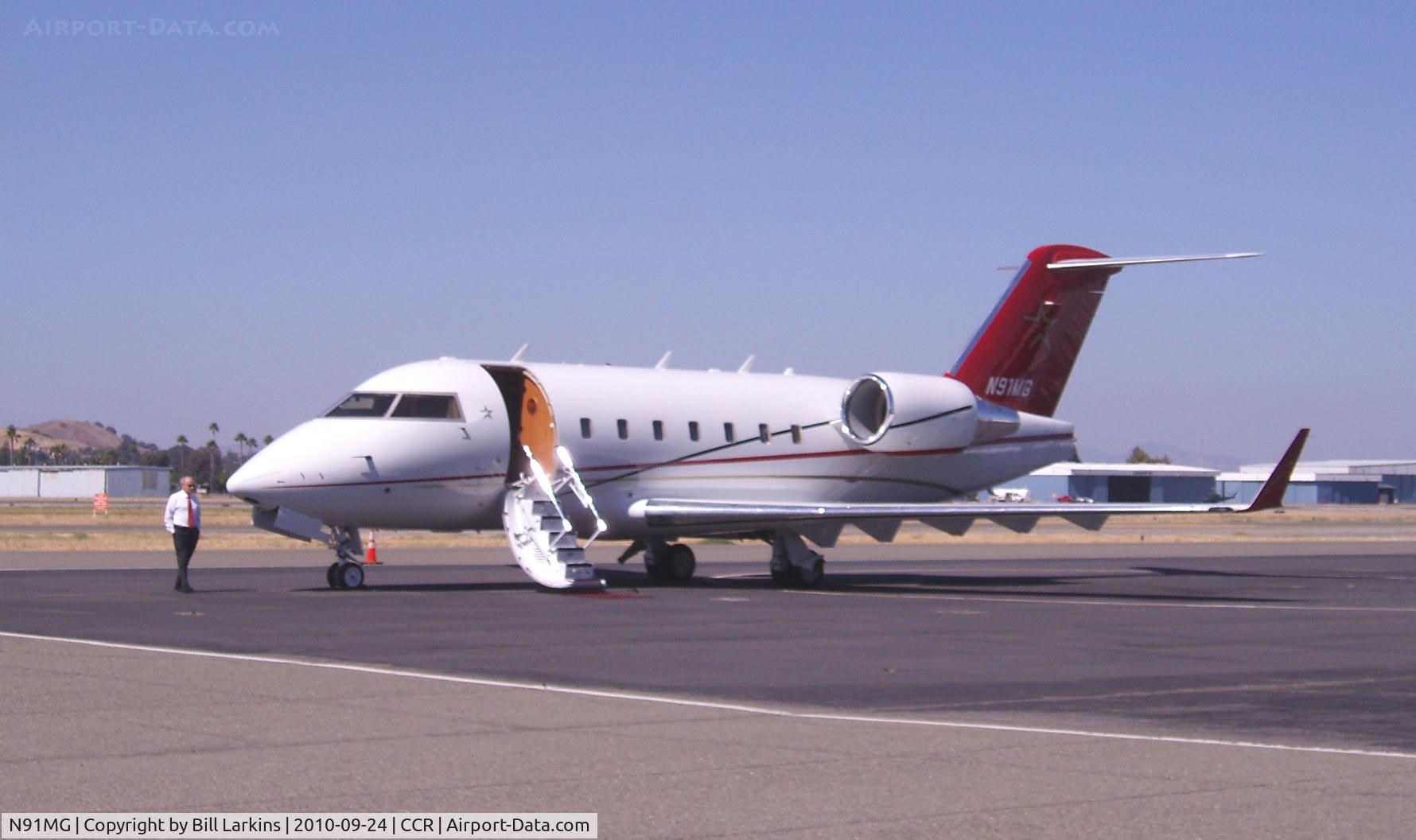 N91MG, 1999 Bombardier Challenger 604 (CL-600-2B16) C/N 5423, Visitor
