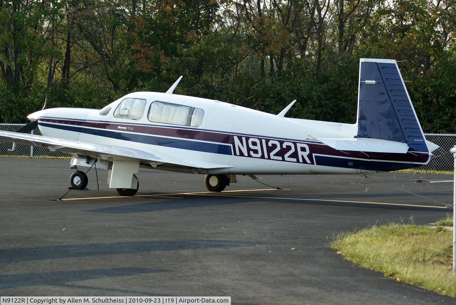 N9122R, 1990 Mooney M20M Bravo C/N 27-0075, 1990 Mooney M20M