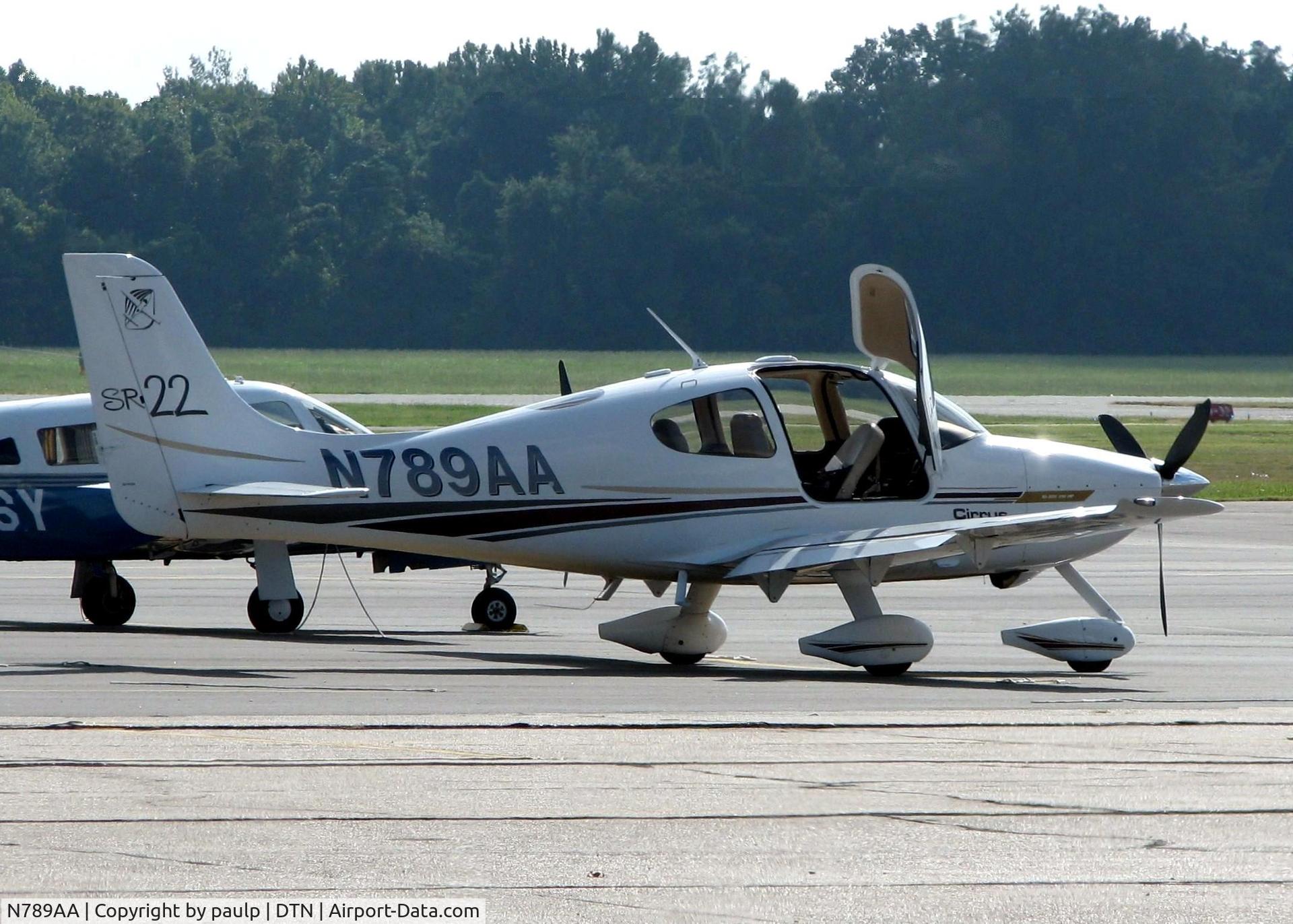 N789AA, 2001 Cirrus SR22 C/N 0123, At Downtown Shreveport.