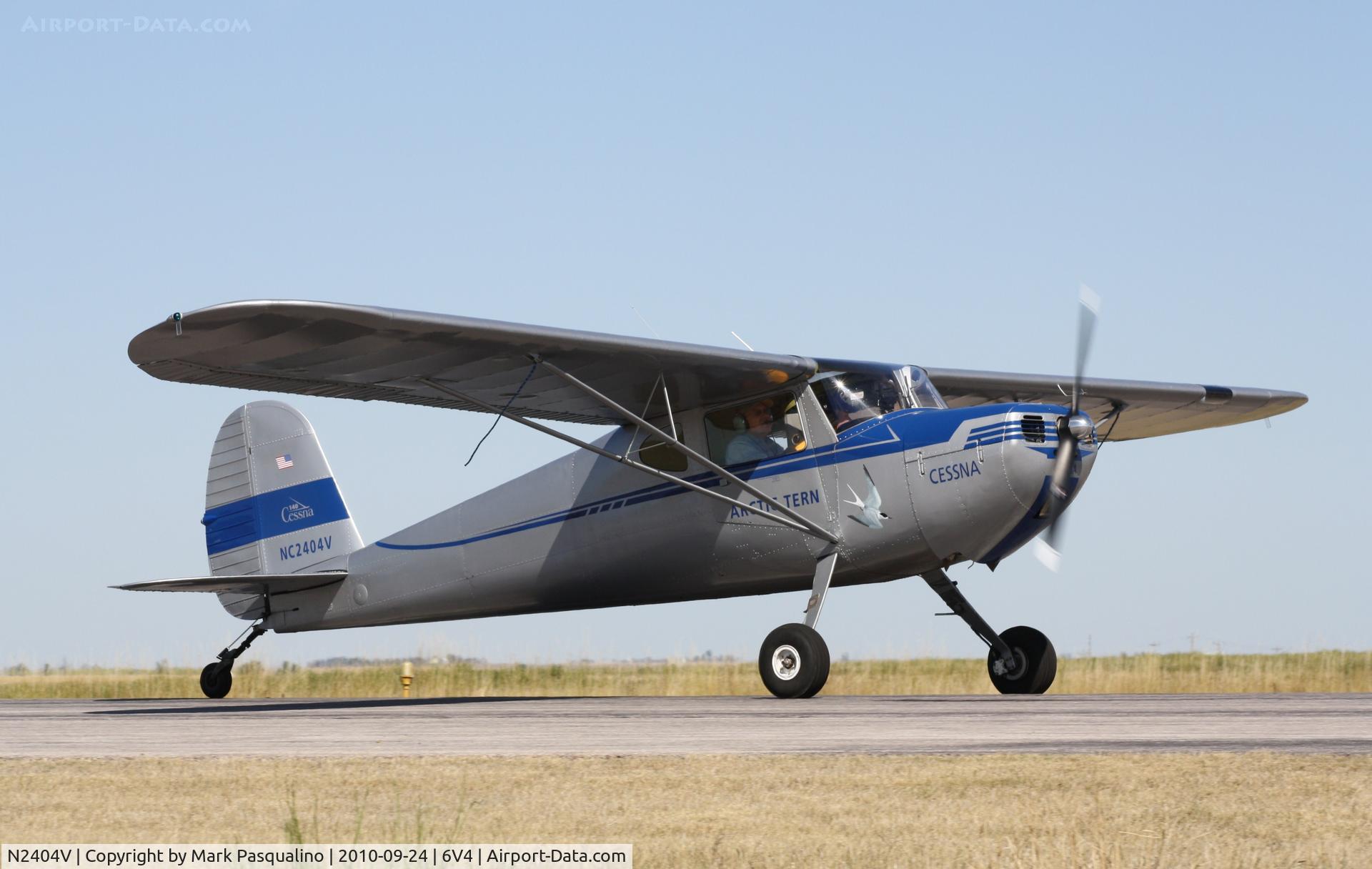 N2404V, 1948 Cessna 140 C/N 14647, Cessna 140