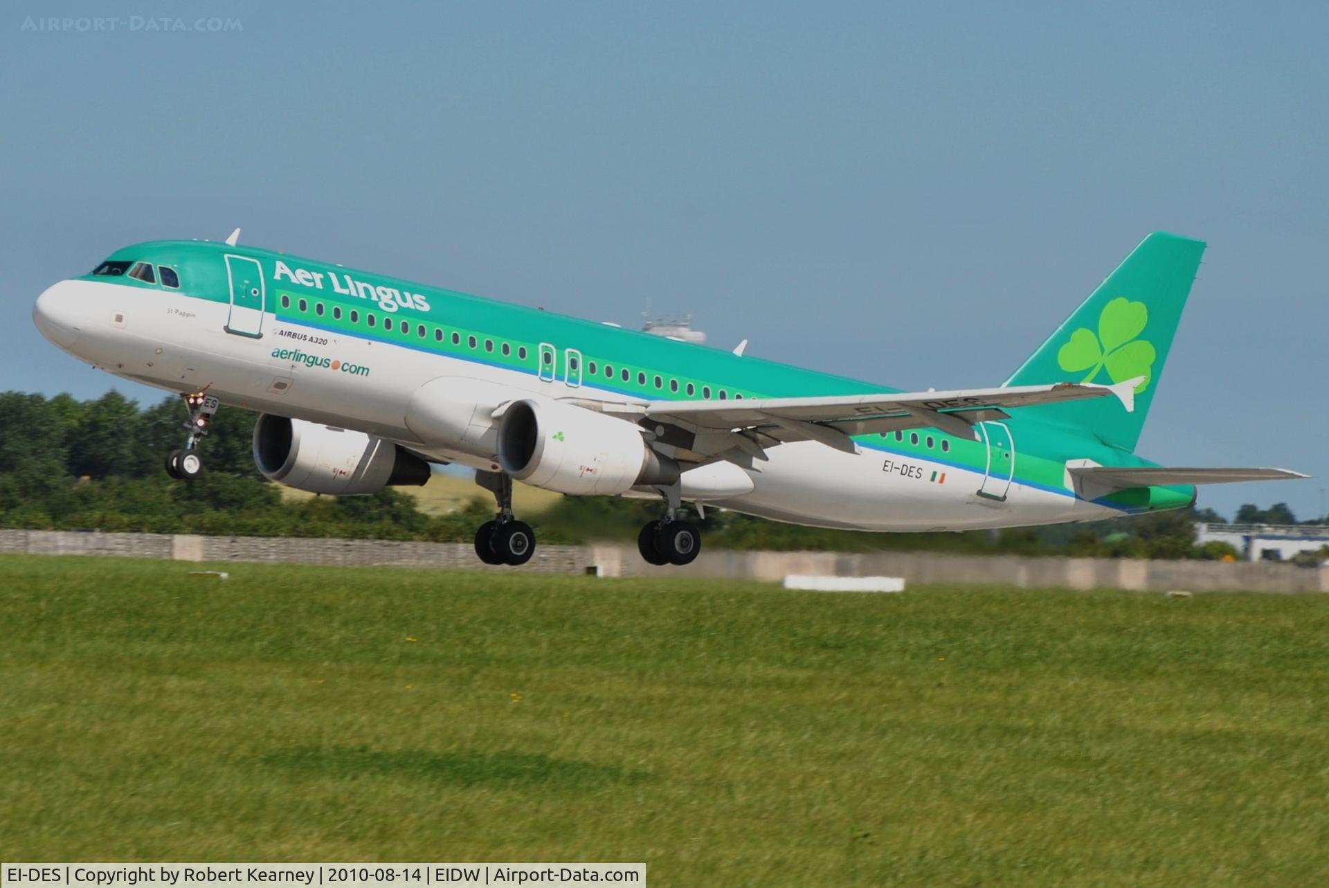 EI-DES, 2005 Airbus A320-214 C/N 2635, Shortly after lift-off