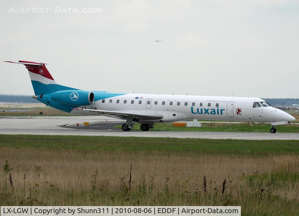 LX-LGW, 1999 Embraer EMB-145LU (ERJ-145LU) C/N 145135, Taking off rwy 18