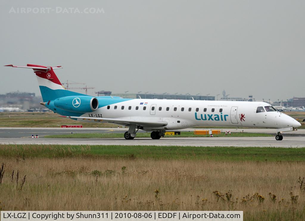 LX-LGZ, 2000 Embraer EMB-145LU (ERJ-145LU) C/N 145258, Taking off rwy 18