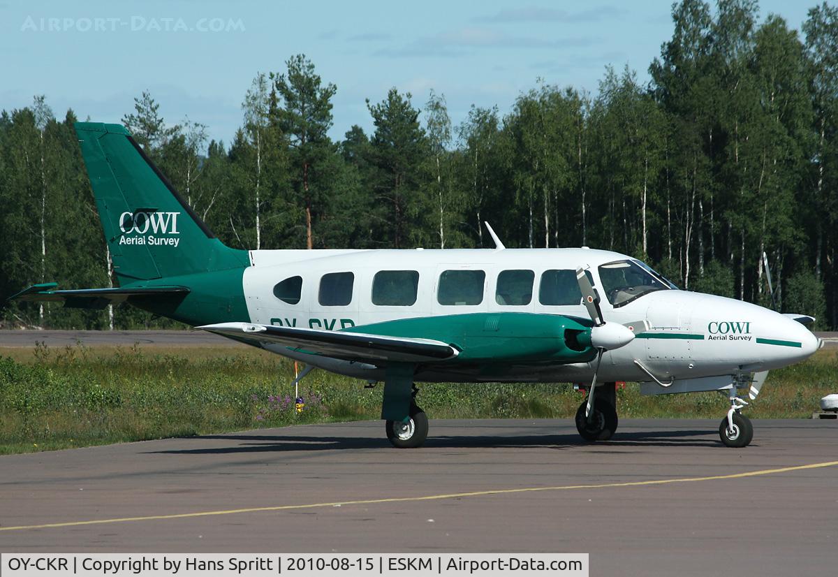 OY-CKR, Piper PA-31-350 Chieftain C/N 31-7652124, Piper Navajo Chieftain