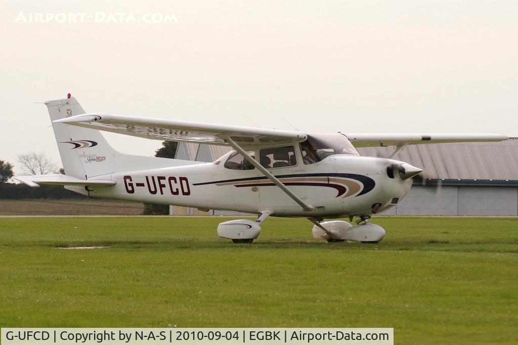 G-UFCD, 2000 Cessna 172S C/N 172S-8443, LAA Rally 2010