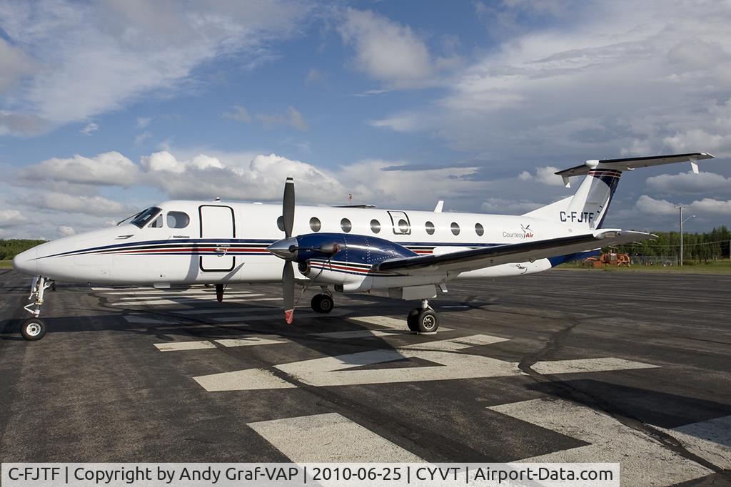 C-FJTF, 1985 Beech 1900C C/N UB-39, Courtesy Air B1900