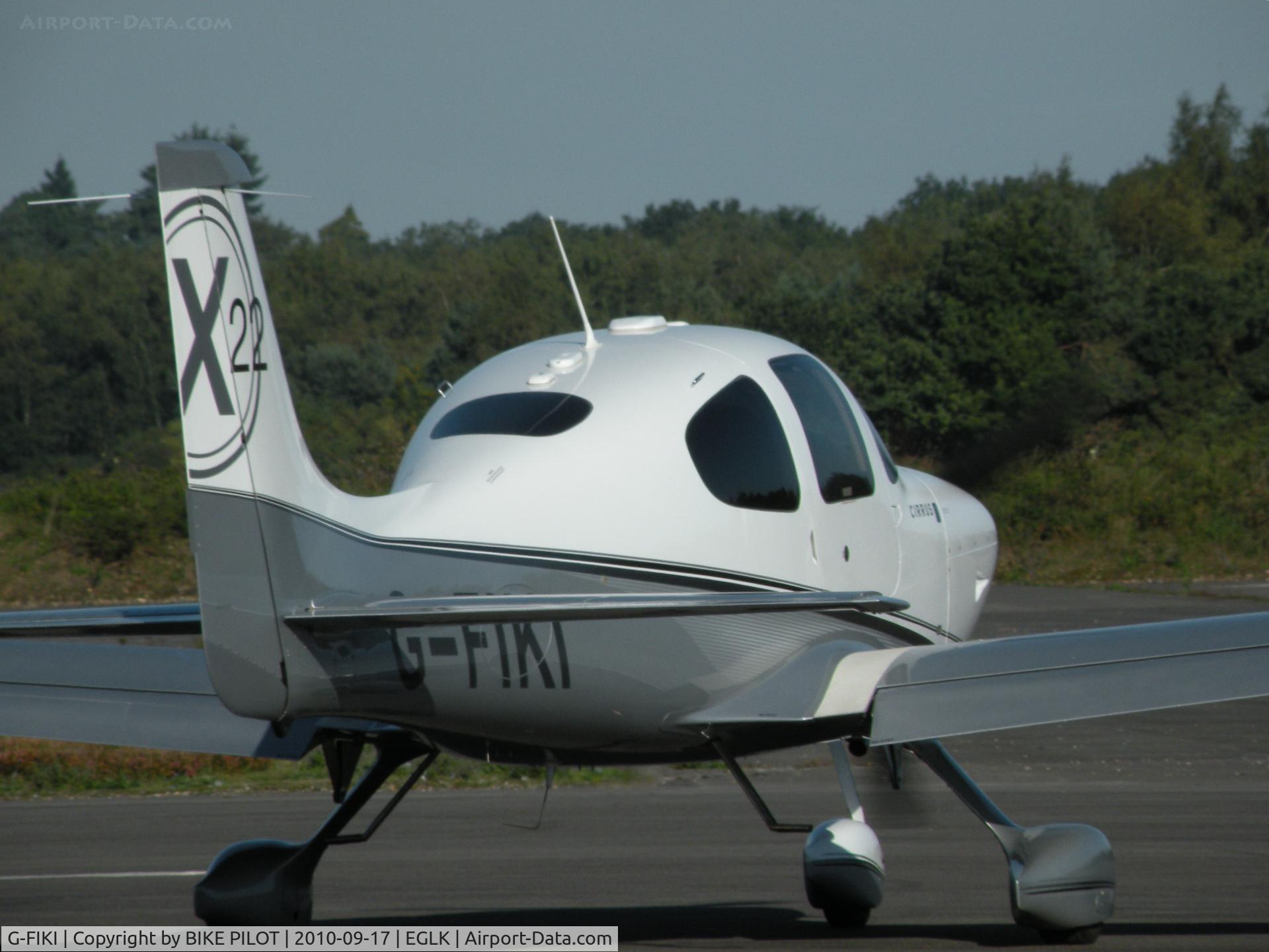 G-FIKI, 2008 Cirrus SR22 X C/N 3415, Kilo India entering rwy 25 for dparture to Northolt
