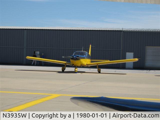 N3935W, 1967 Piper PA-32-260 Cherokee Six C/N 32-884, a