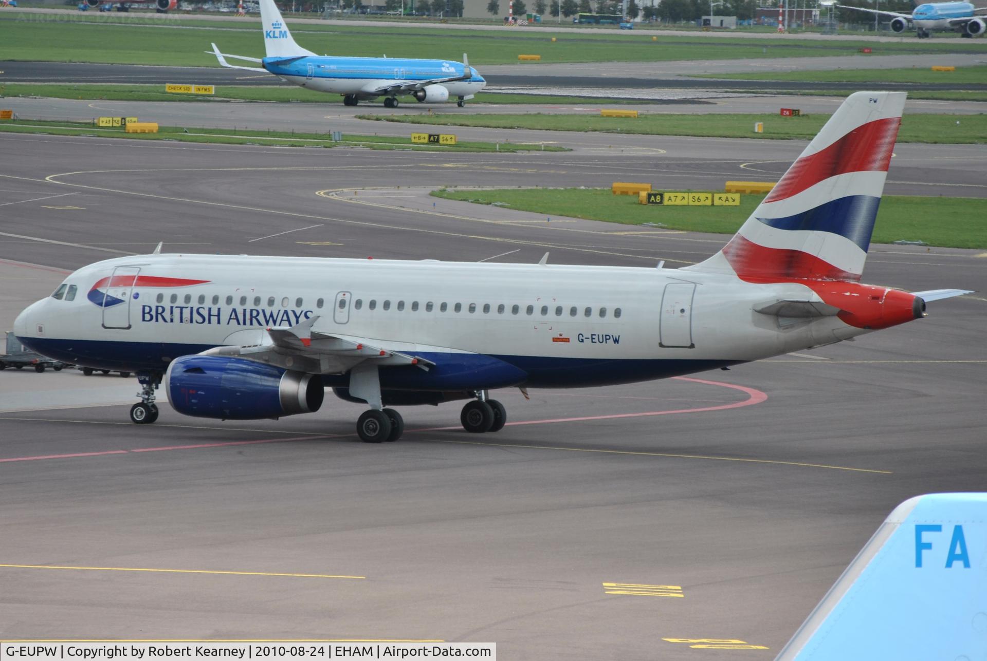 G-EUPW, 2001 Airbus A319-131 C/N 1440, BAW rolling onto stand