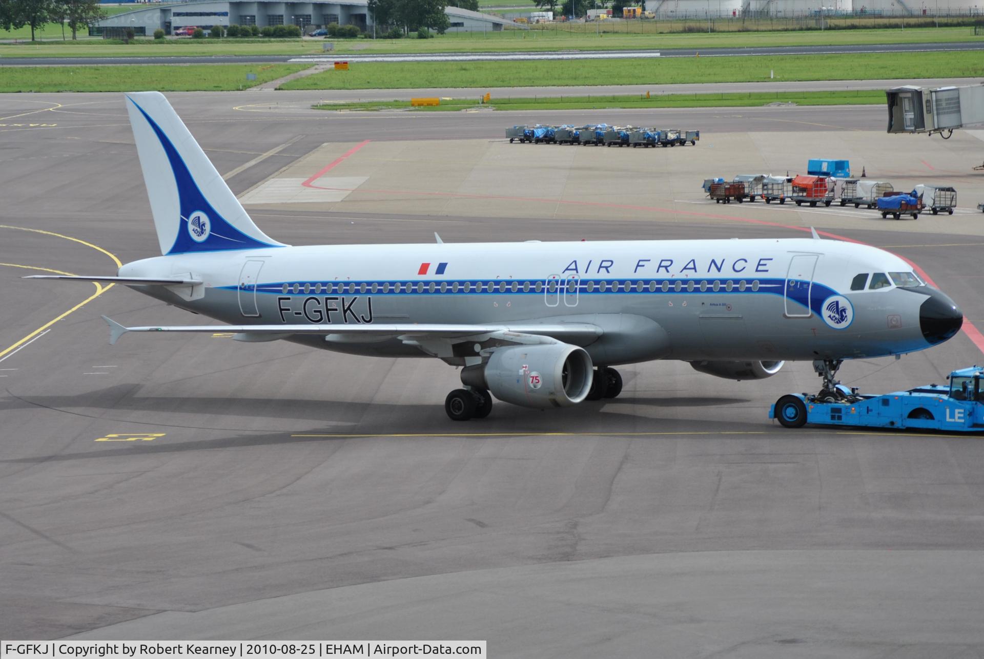 F-GFKJ, 1989 Airbus A320-211 C/N 0063, Retro AFR on push back