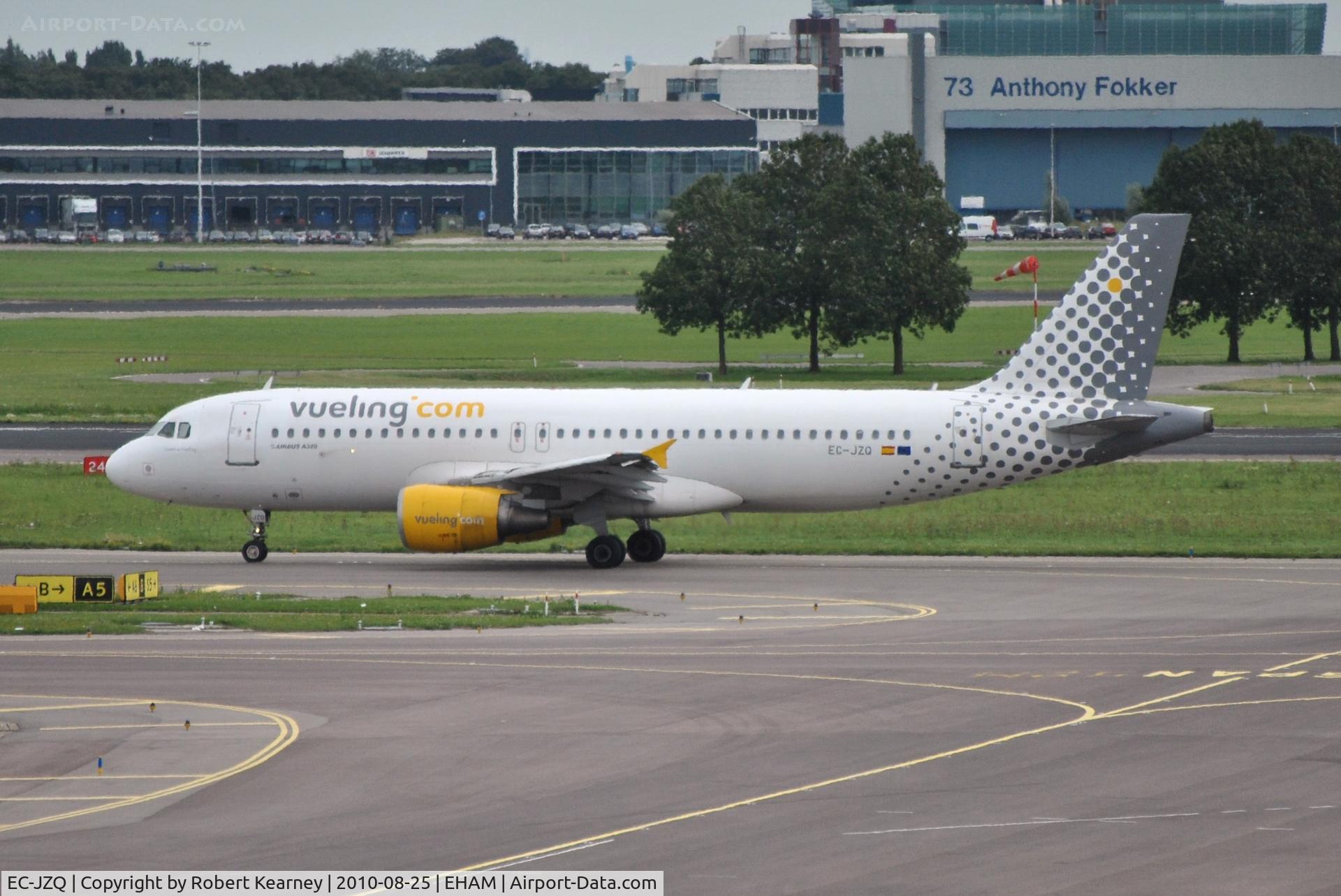 EC-JZQ, 1999 Airbus A320-214 C/N 992, Vueling taxiing out for take-off