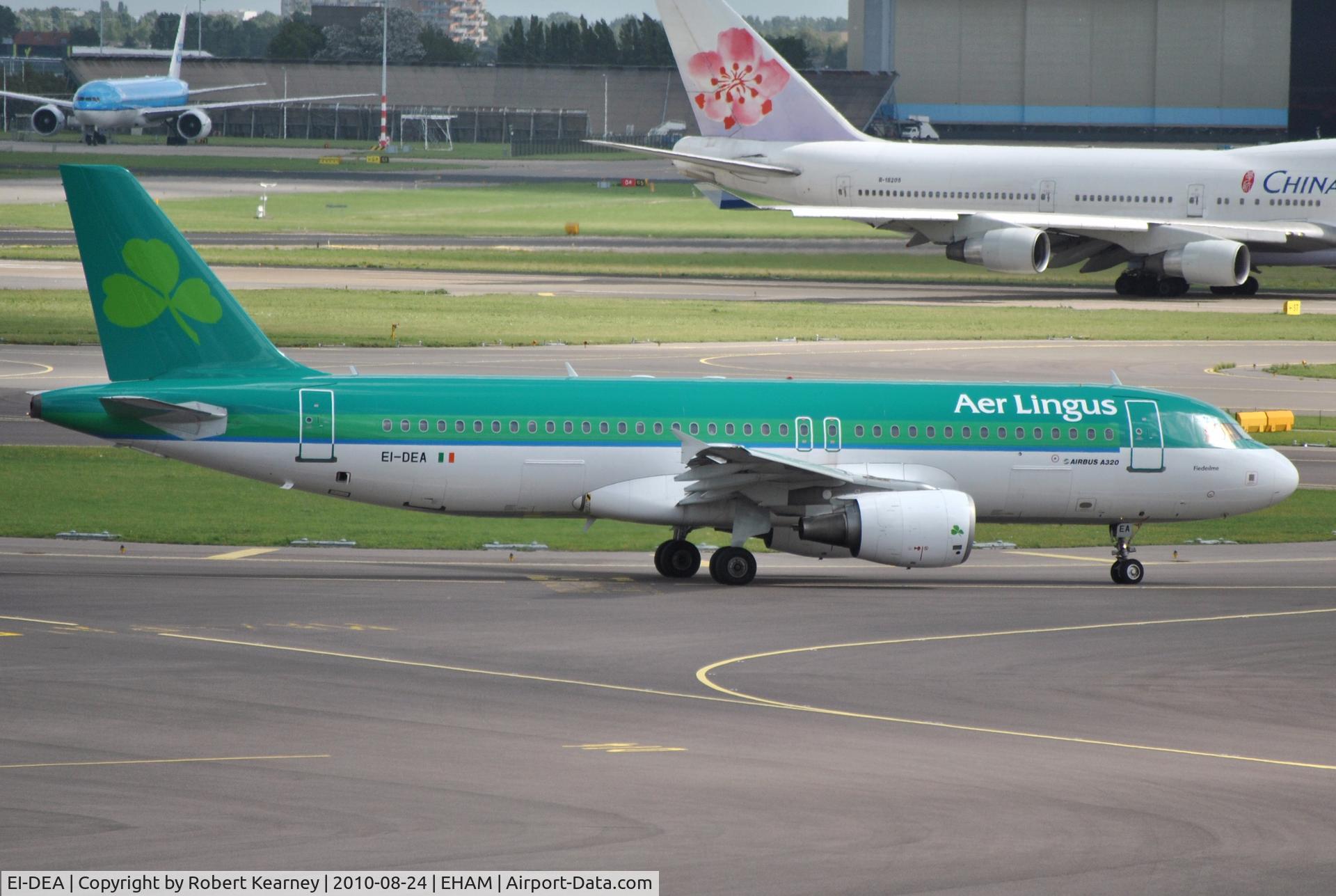 EI-DEA, 2004 Airbus A320-214 C/N 2191, Aer Lingus taxiing out for departure