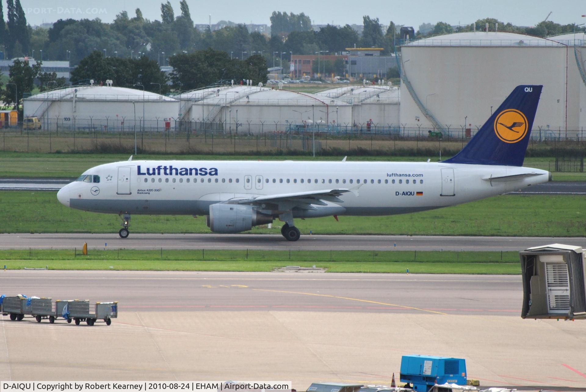 D-AIQU, 2000 Airbus A320-211 C/N 1365, Lufthansa taxiing for departure to EDDF