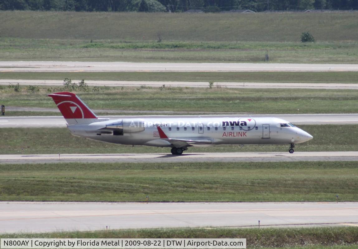 N800AY, 2004 Bombardier CRJ-200ER (CL-600-2B19) C/N 8000, Pinnacle CRJ-200