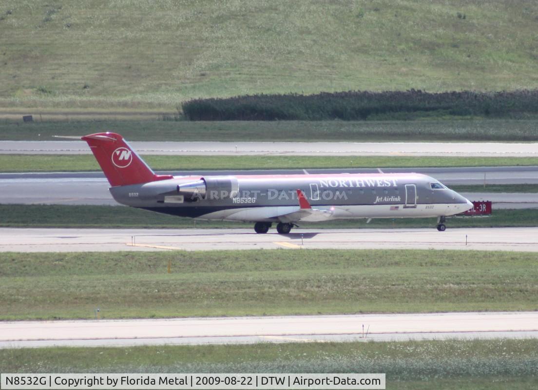N8532G, 2001 Bombardier CRJ-200LR (CL-600-2B19) C/N 7532, Pinnacle CRJ-200