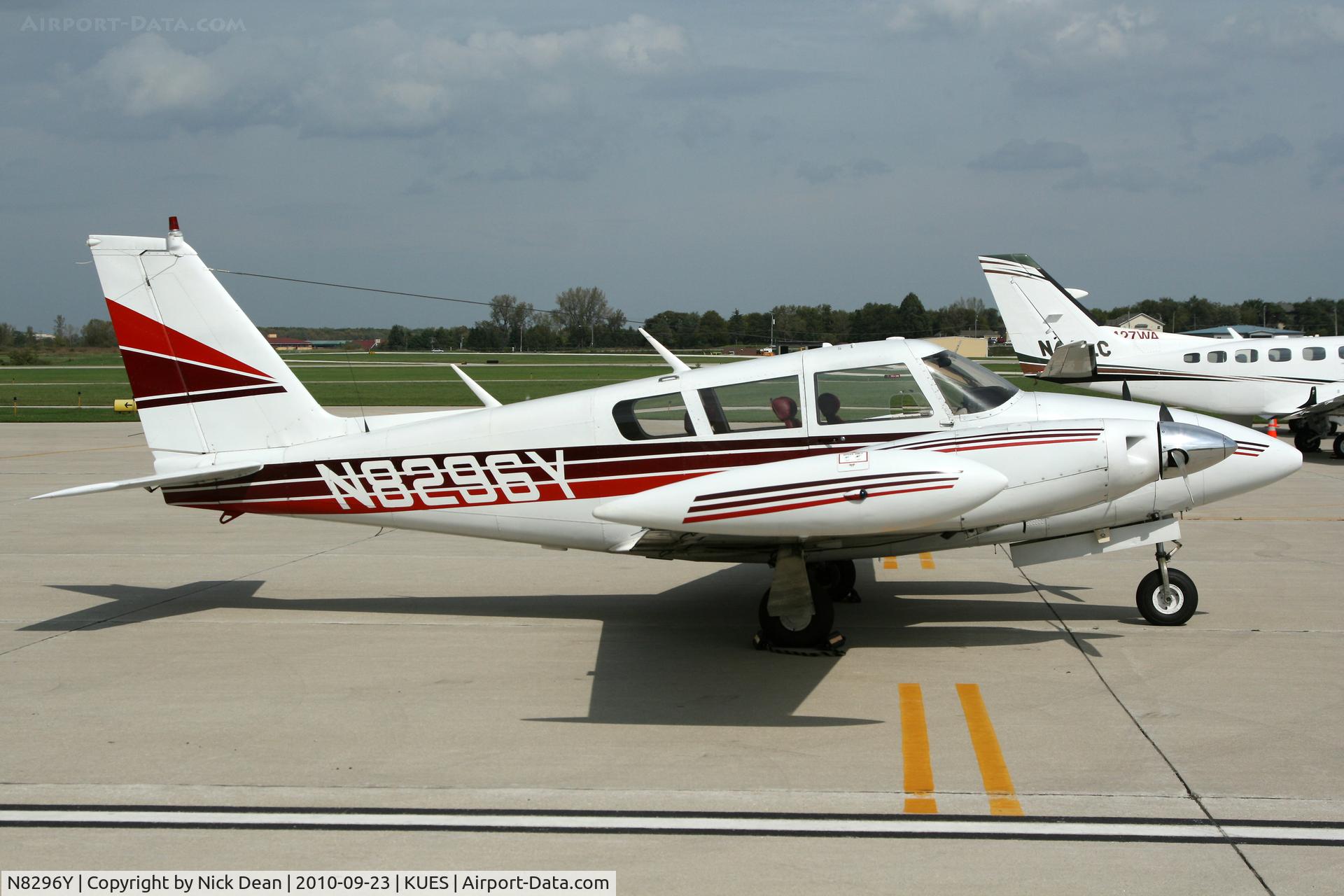 N8296Y, 1967 Piper PA-30 Twin Comanche Twin Comanche C/N 30-1435, KUES