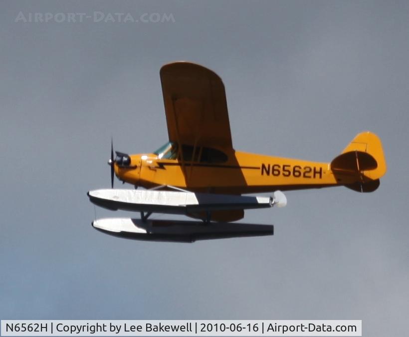 N6562H, 1946 Piper J3C-65 Cub Cub C/N 19754, While Operating over Forest Lake, MN