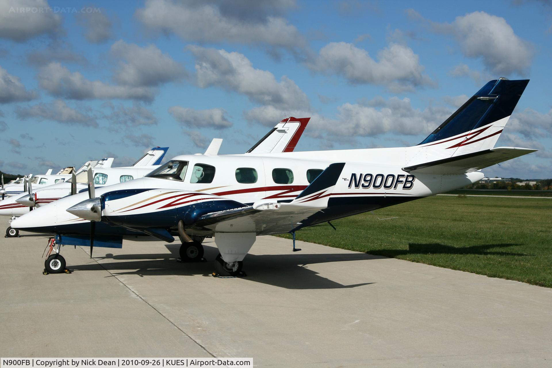 N900FB, 1971 Beech A60 C/N P-170, KUES