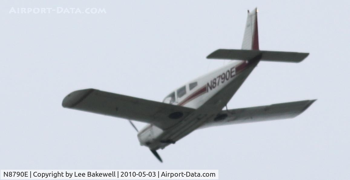 N8790E, 1976 Piper PA-28R-200 C/N 28R-7635214, While Operating over Forest Lake, MN