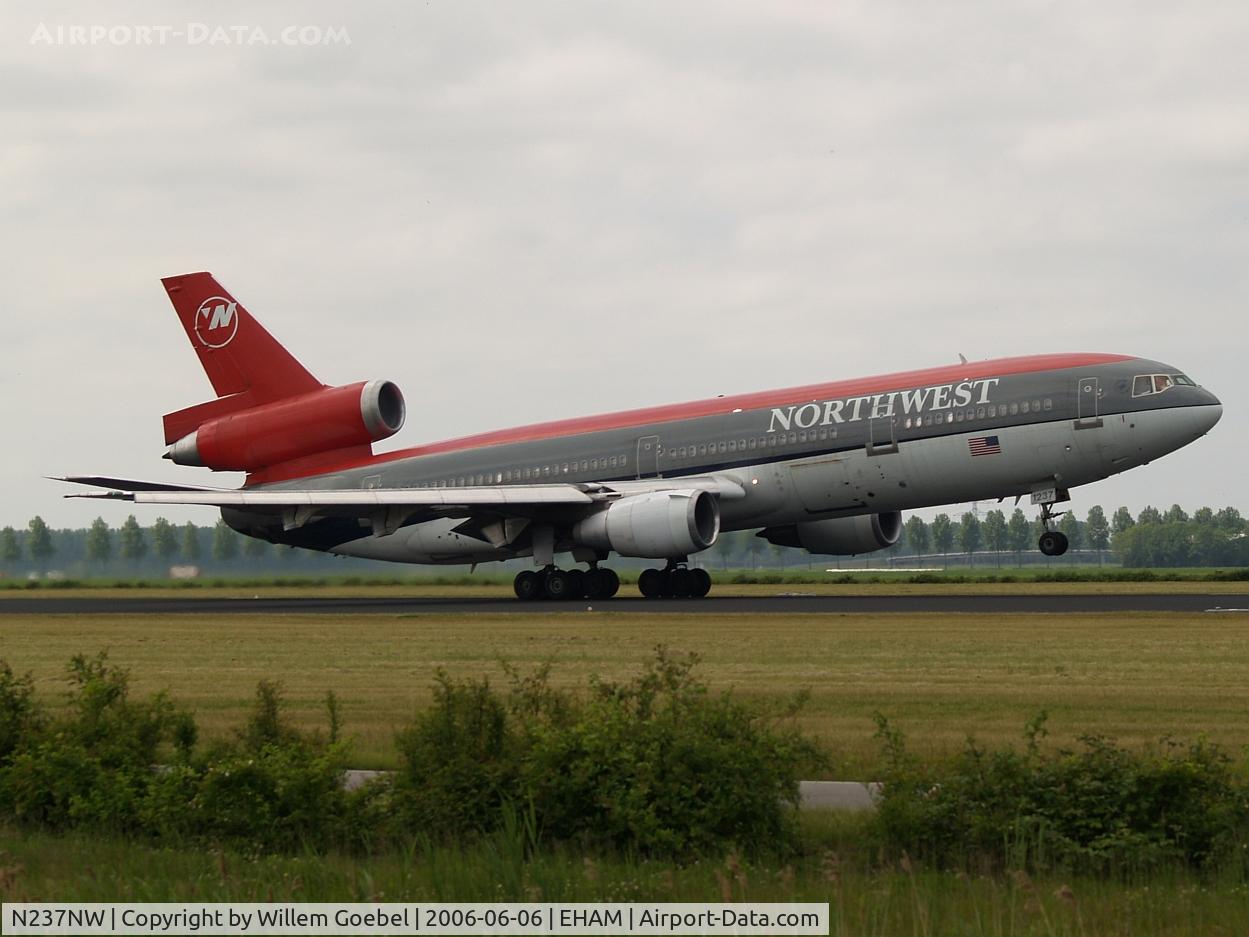 N237NW, 1982 McDonnell Douglas DC-10-30 C/N 47844, Take off of the Polderbaan of Amsterdam airport