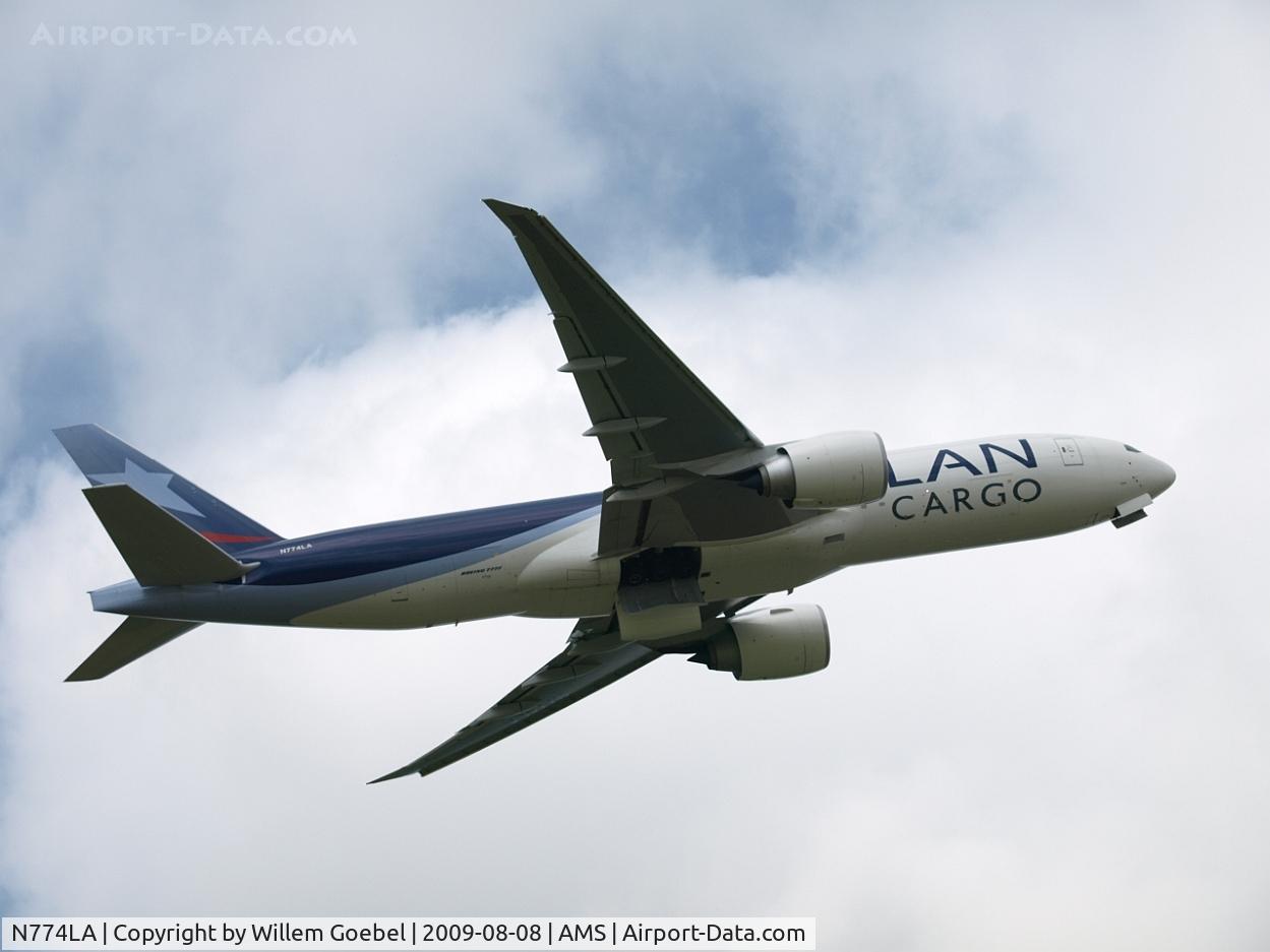 N774LA, 2009 Boeing 777-F6N C/N 37710, Take off of the Polderbaan of Amsterdam airport