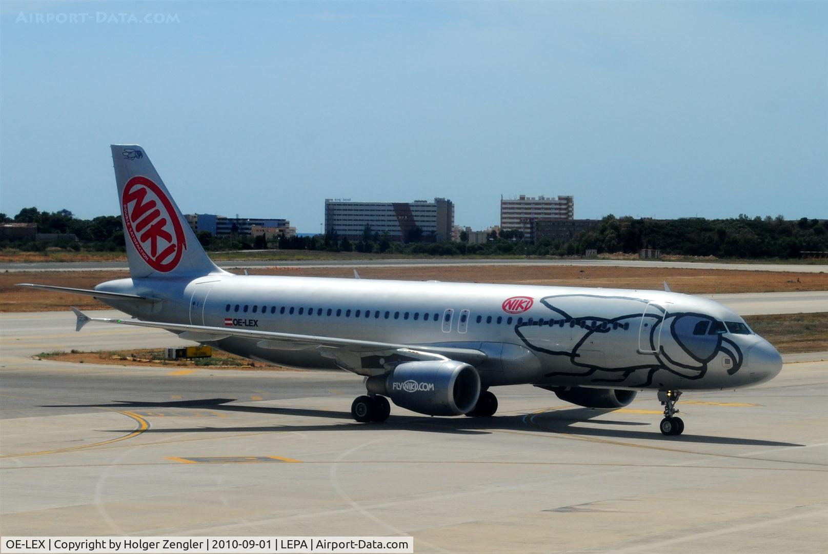OE-LEX, 2006 Airbus A320-214 C/N 2867, Here it comes! This Niki fly from SZB, our shuttle to FAO, arrives at PMI.