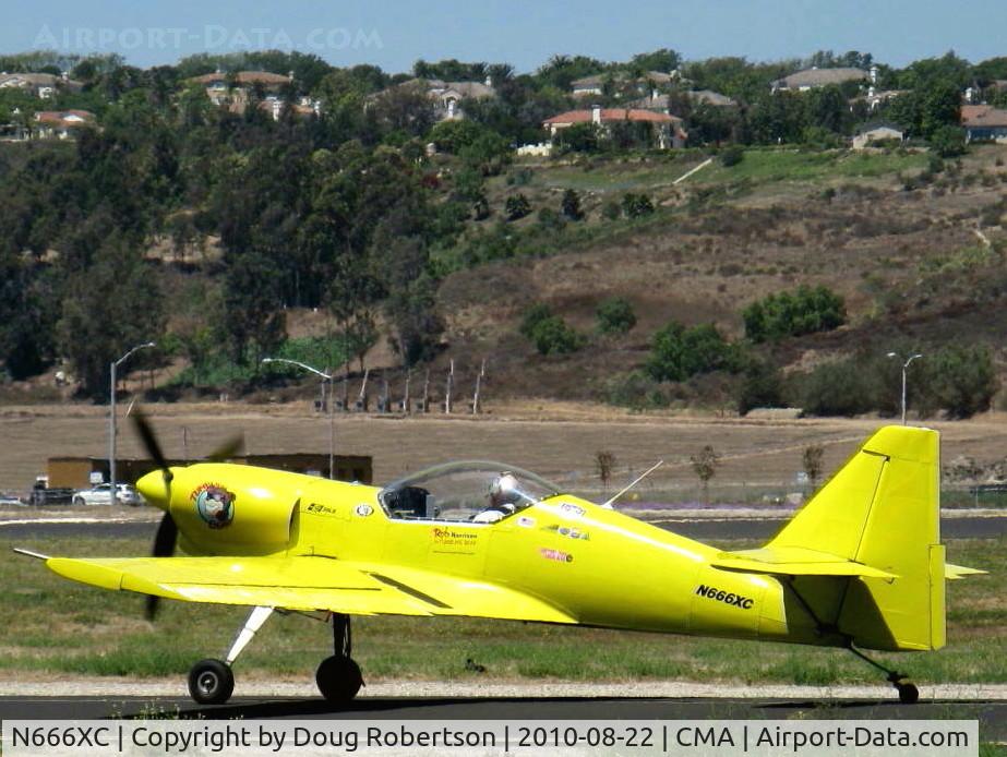 N666XC, 1997 Zlin Z-50LS C/N 0077, 1997 Moravan ZLIN 50-LS 'Tumbling Bear', Lycoming IO-540, taxi to Rwy 26