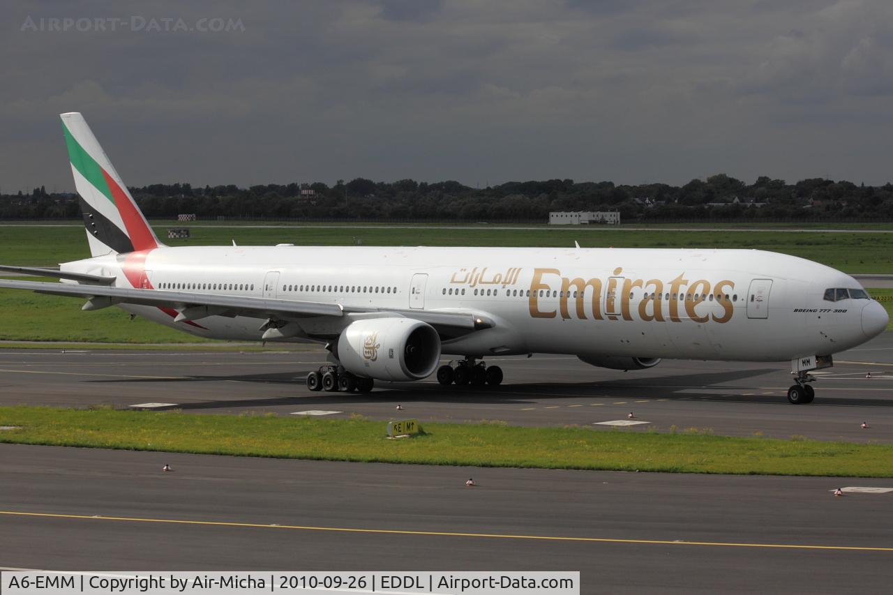 A6-EMM, 1999 Boeing 777-31H C/N 29062, Emirates, Boeing 777-31H, CN: 29062/256