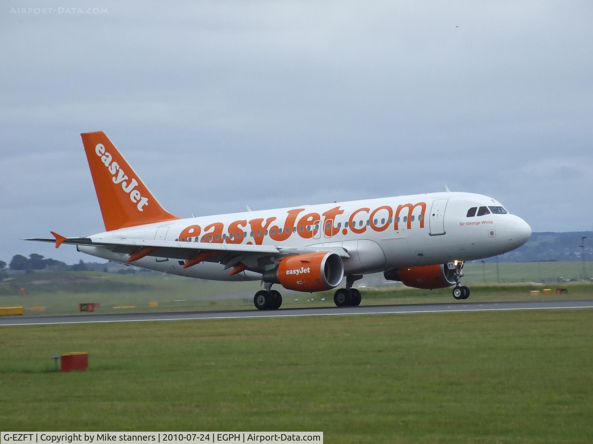 G-EZFT, 2009 Airbus A319-111 C/N 4132, Easyjet A319-111 Thunders down runway 24 on take off