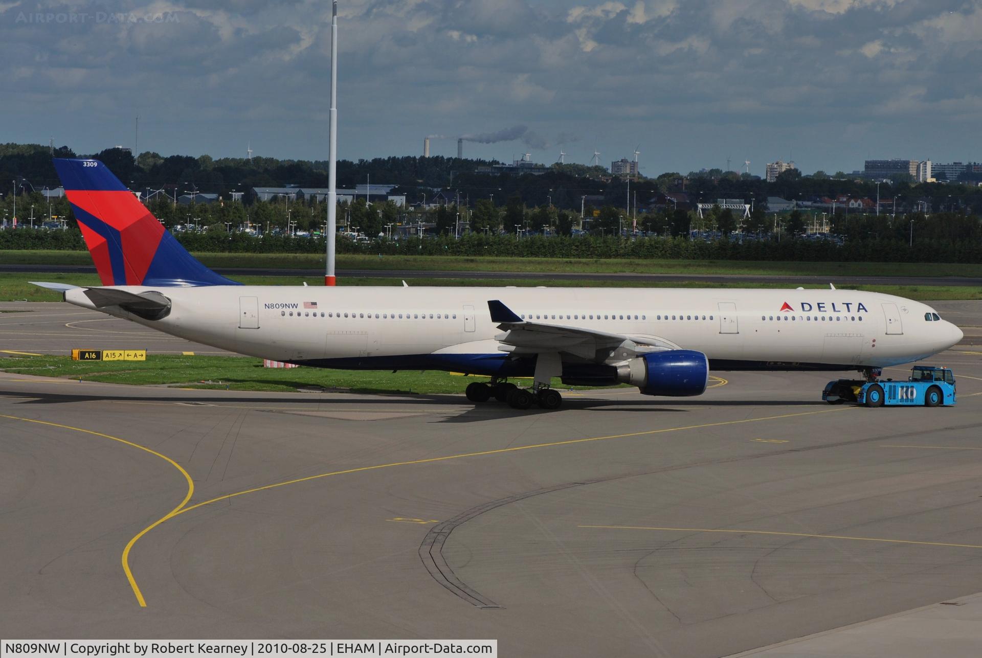 N809NW, 2005 Airbus A330-323 C/N 663, DAL on push-back