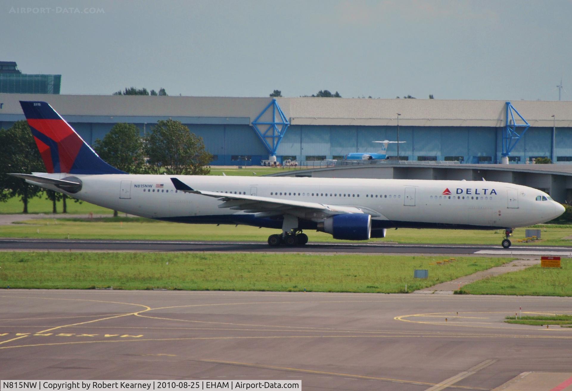 N815NW, 2007 Airbus A330-323X C/N 0817, DAL rolling