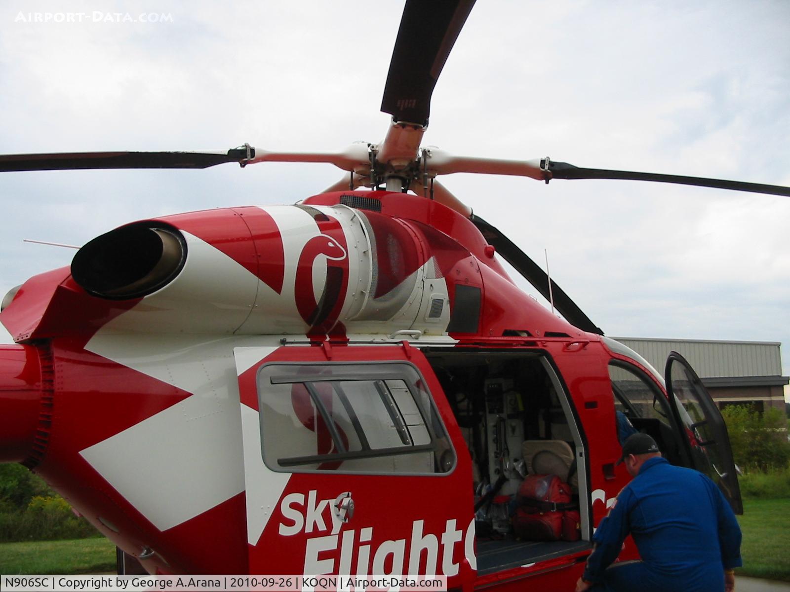 N906SC, 2006 MD Helicopters MD-900 Explorer C/N 900-00112, Starboard mid fuselage view
