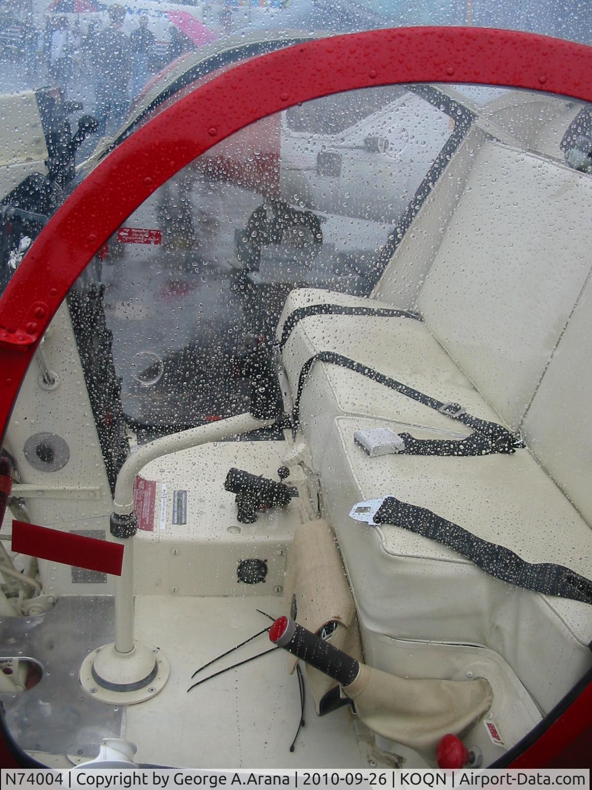 N74004, 1951 Bell 47D-1 C/N 403, Cockpit