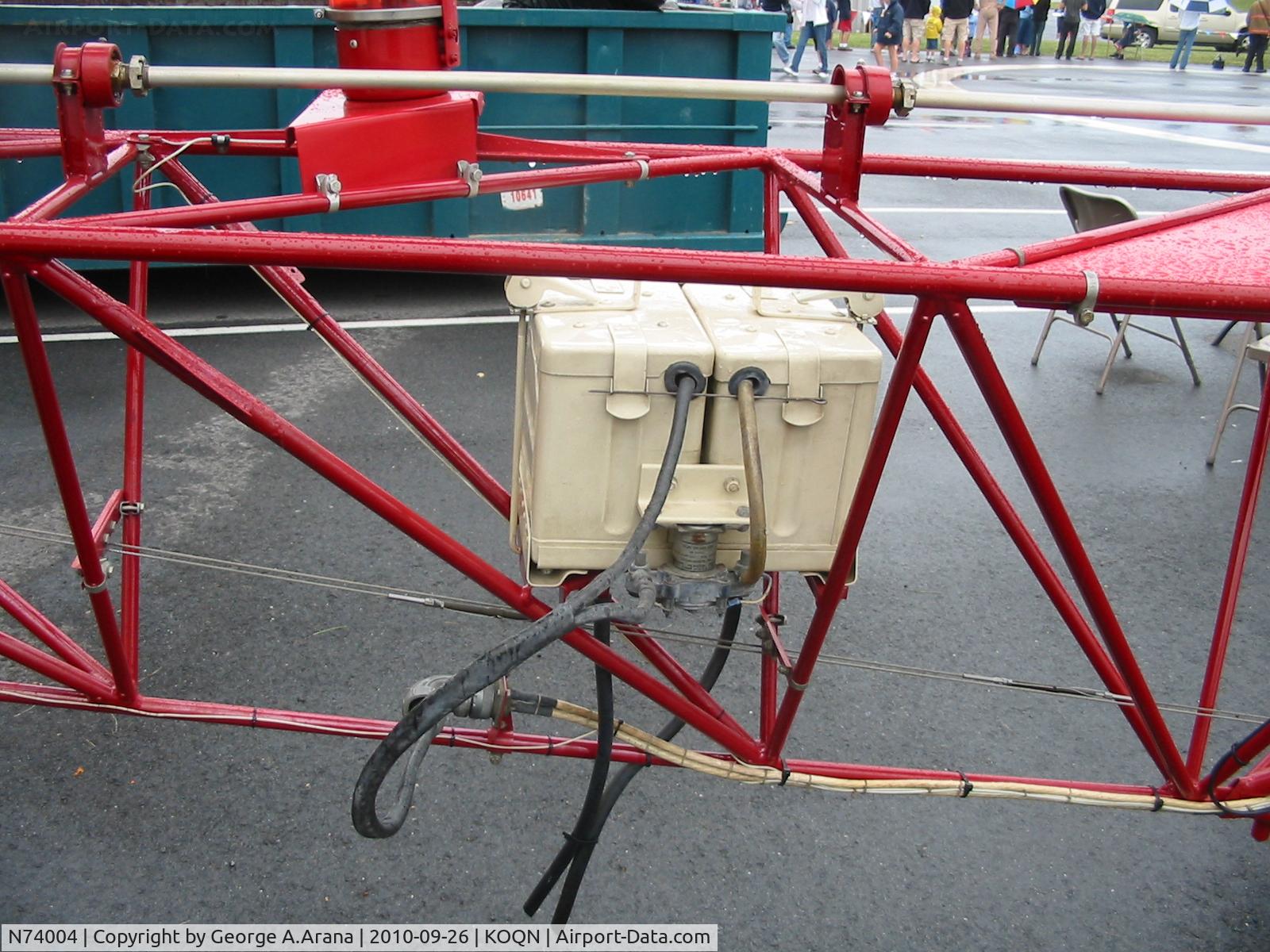 N74004, 1951 Bell 47D-1 C/N 403, Battery