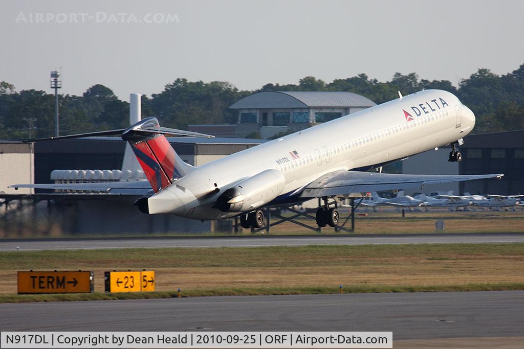 N917DL, 1988 McDonnell Douglas MD-88 C/N 49573, Delta Air Lines N917DL departing RWY 23 en route to Hartsfield-Jackson Atlanta Int'l (KATL).
