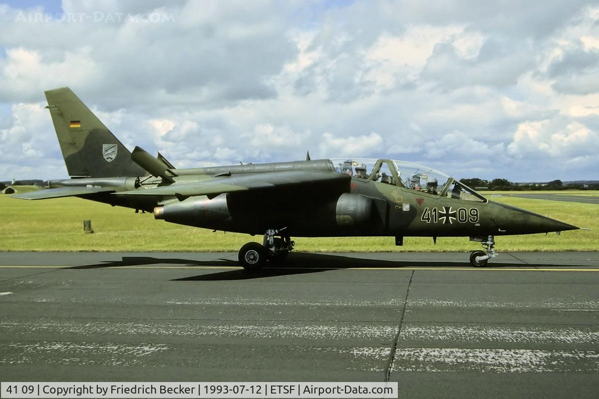 41 09, 1981 Dassault-Dornier Alpha Jet A C/N 0109, returning from a training mission