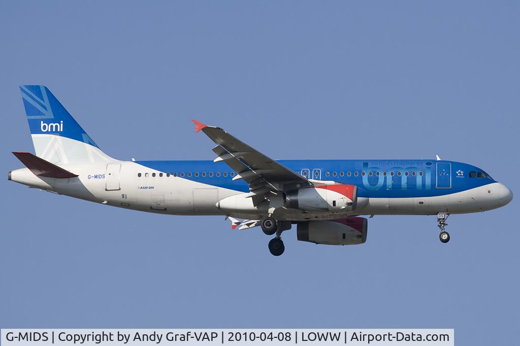 G-MIDS, 2001 Airbus A320-232 C/N 1424, BMI A320
