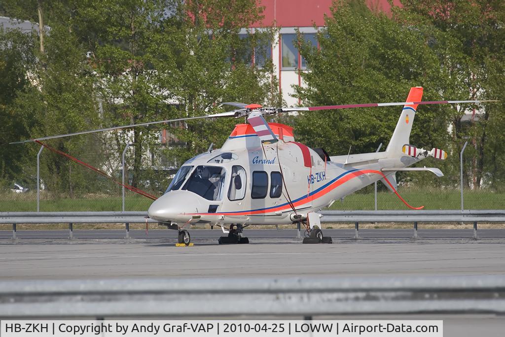 HB-ZKH, 2009 Agusta A-109S Grand C/N 22114, Agusta A-109S
