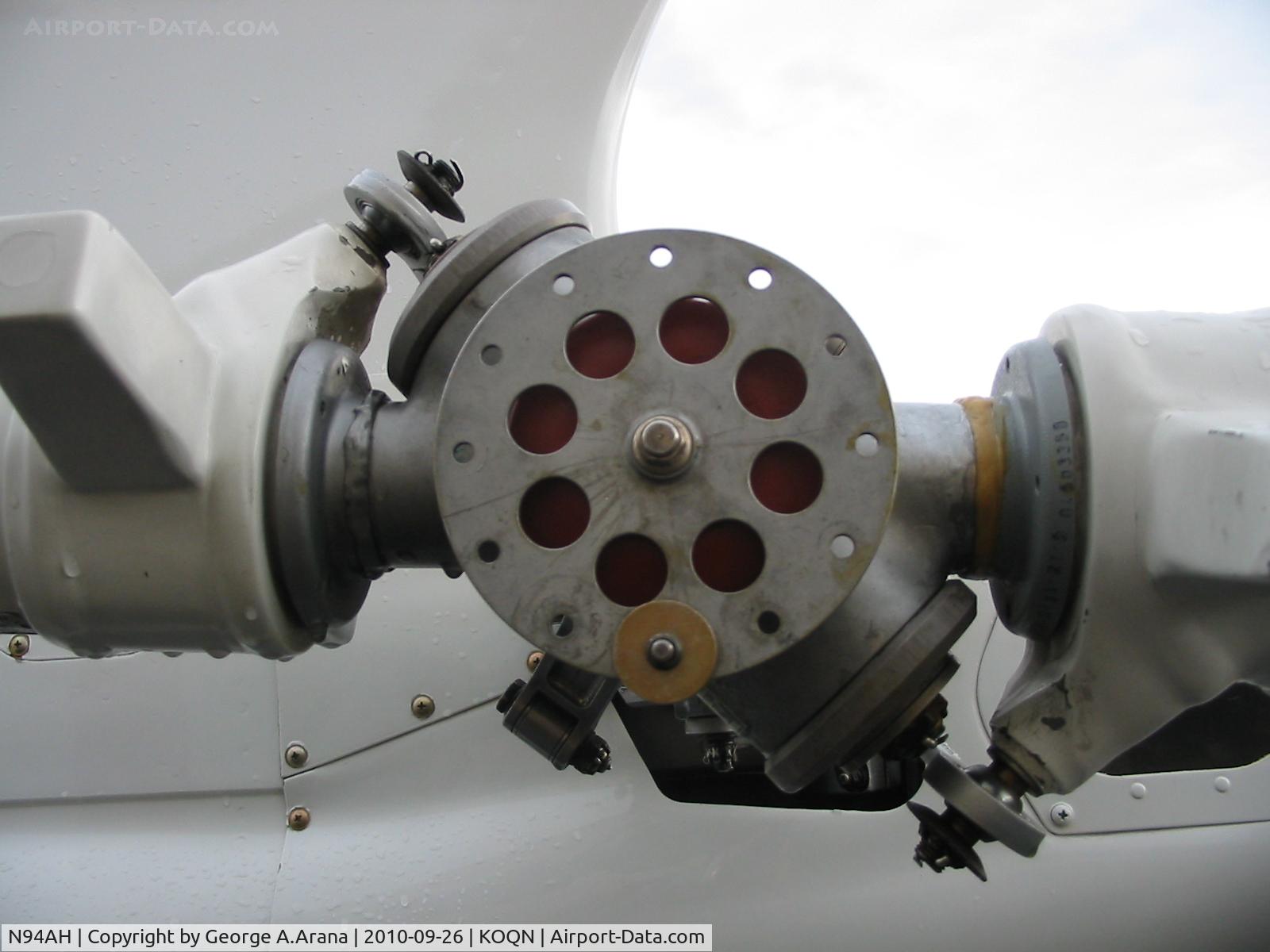 N94AH, 2000 Agusta A-109E C/N 11081, Tail rotor hub