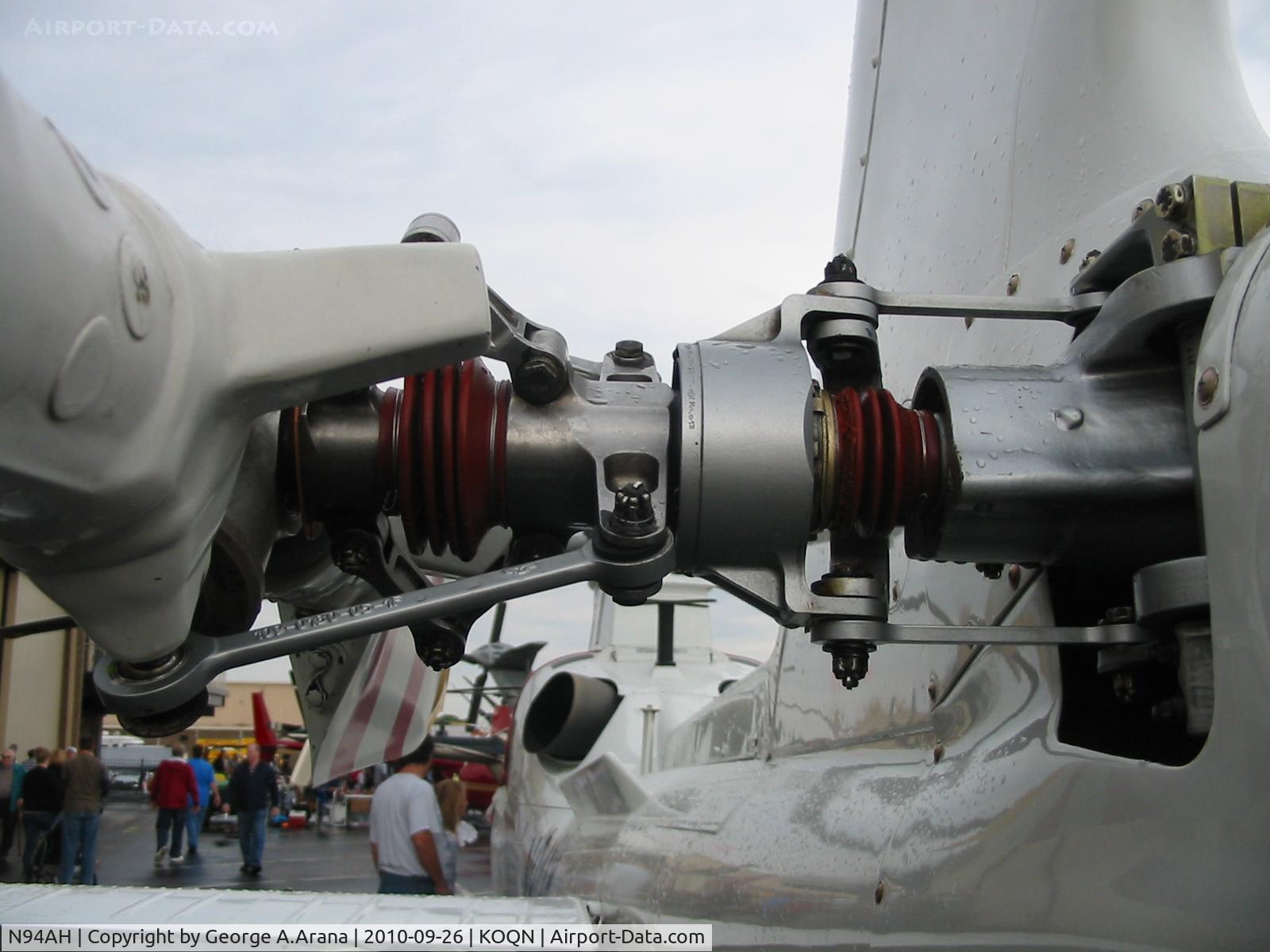 N94AH, 2000 Agusta A-109E C/N 11081, Tail rotor pitch mechanism