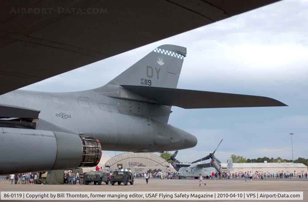 86-0119, 1986 Rockwell B-1B Lancer C/N 79,  A B-1B Lancer from Dyess AFB, Texas on display at the 2010 Eglin Air Show/Open House. (an f-stop 5.6 photograph)