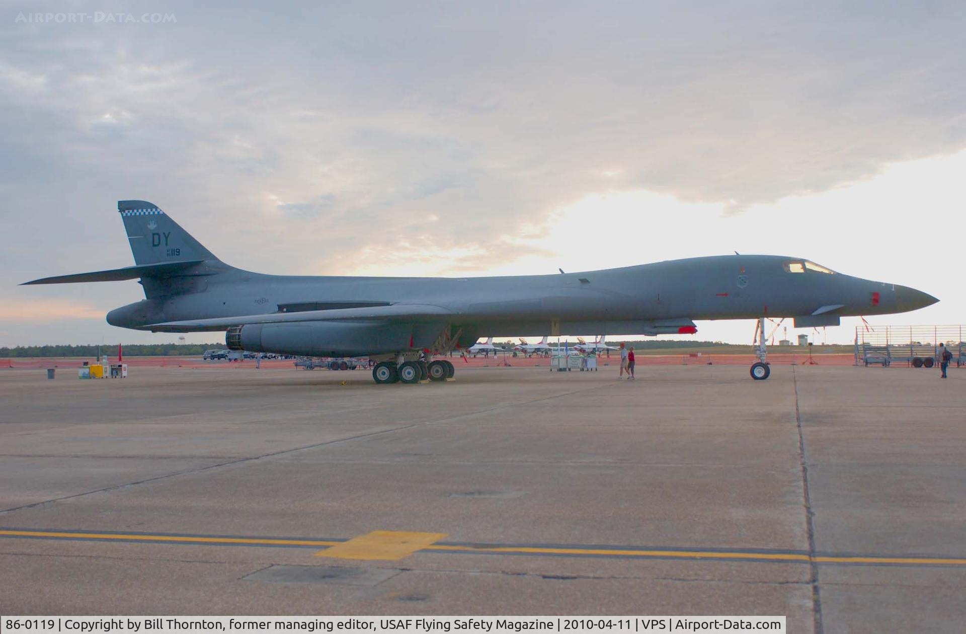 86-0119, 1986 Rockwell B-1B Lancer C/N 79, A B-1B Lancer from Dyess AFB, Texas on display at the 2010 Eglin Air Show/Open House. (an f-stop 5.6 photograph)